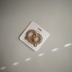SILICON TEETHER PRETZEL NATUREL 10x7.5x1.5 CM
