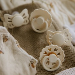 BABY'S FIRST PACIFIER 4 PACK FLORAL HEART CREAM 0+